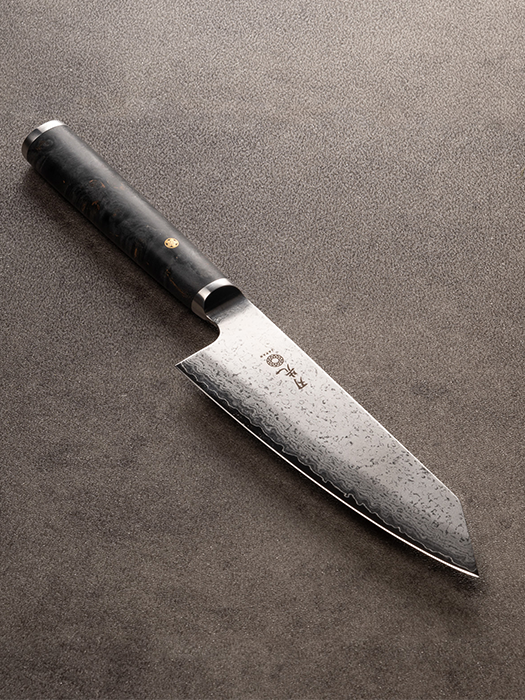 Couteau polyvalent Santoku (noir) Série Pro- Hazaki