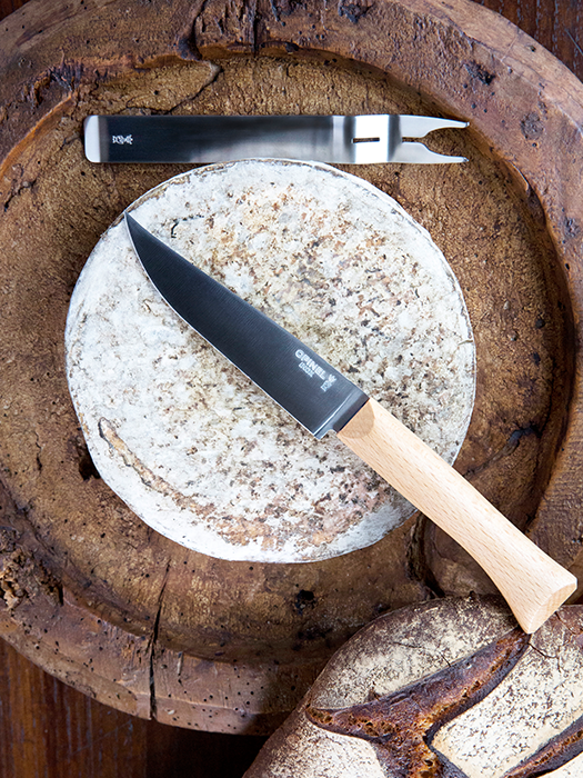Ensemble de couteau et fourchette à fromage en bois olivier- Opinel
